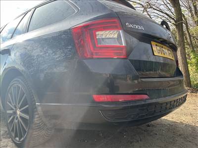 Skoda Octavia III Hátsó lökhárító LC9Z