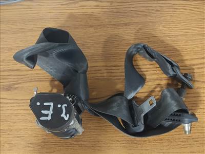 Dacia Duster I Jobb első biztonsági öv 