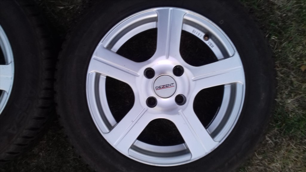  4x108 lyukosztású 6,5JJ 15" használt alufelni téli gumival Ford típusaira 3. kép