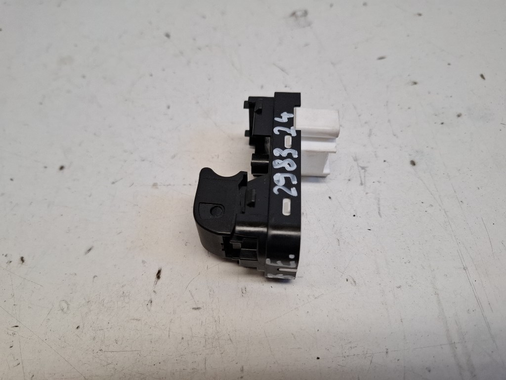 Mazda 3 (BM) jobb elsõ ablakemelõ kapcsoló 2. kép