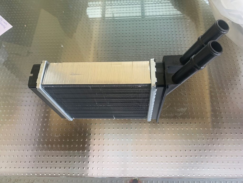 Opel Campo fűtőradiátor  2. kép