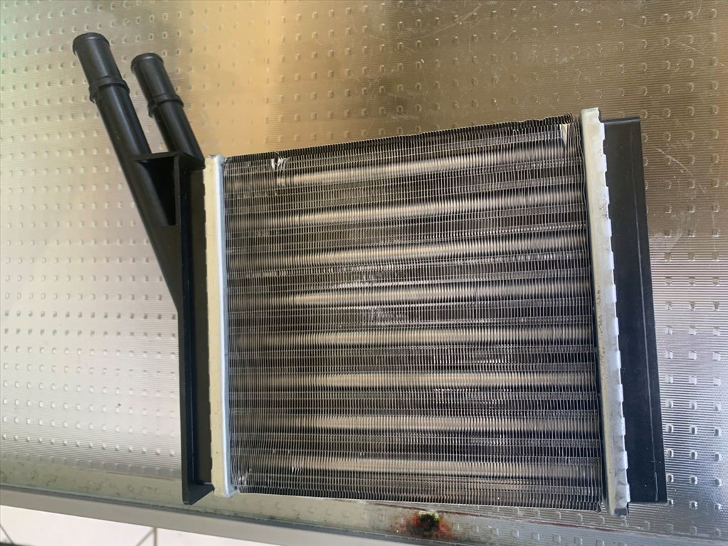 Opel Campo fűtőradiátor  3. kép