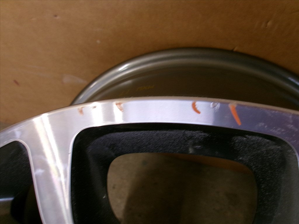 Gyári alufelni Mercedes C-osztály A205 17x7ET48.5 3. kép