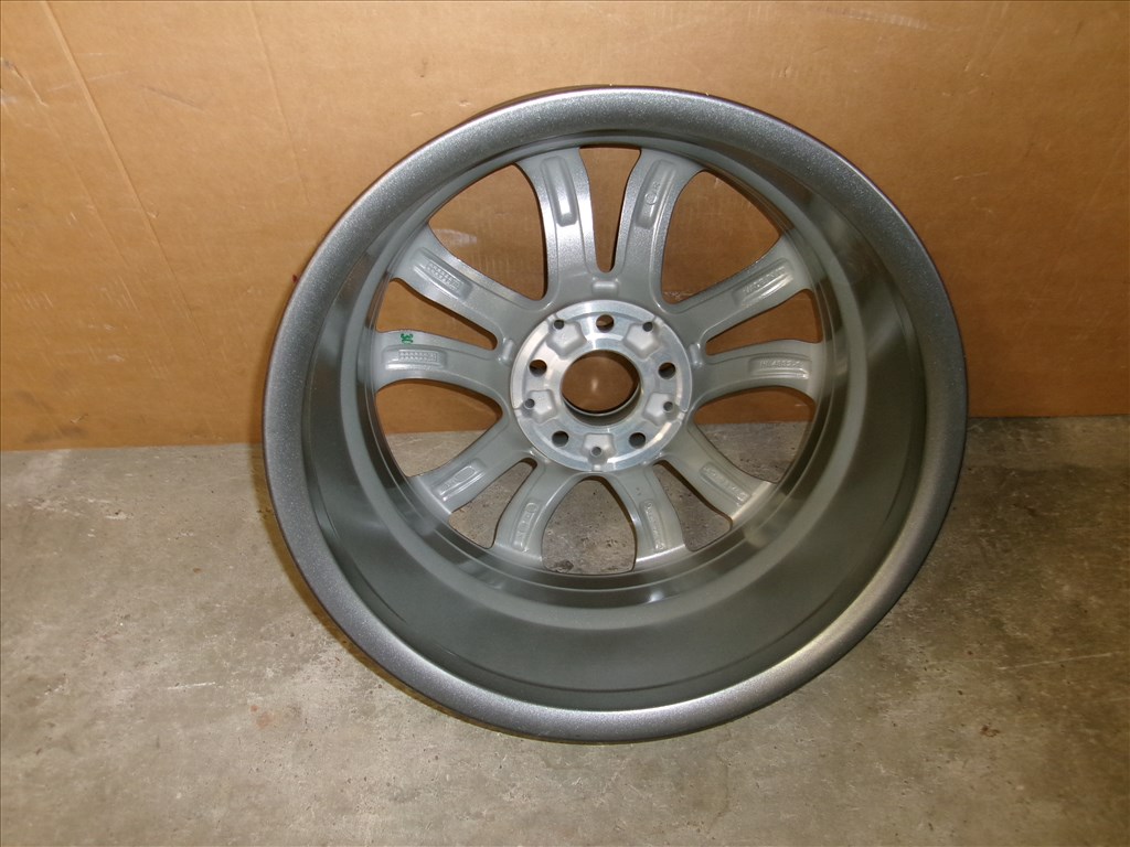 Gyári alufelni Mercedes C-osztály A205 17x7ET48.5 4. kép