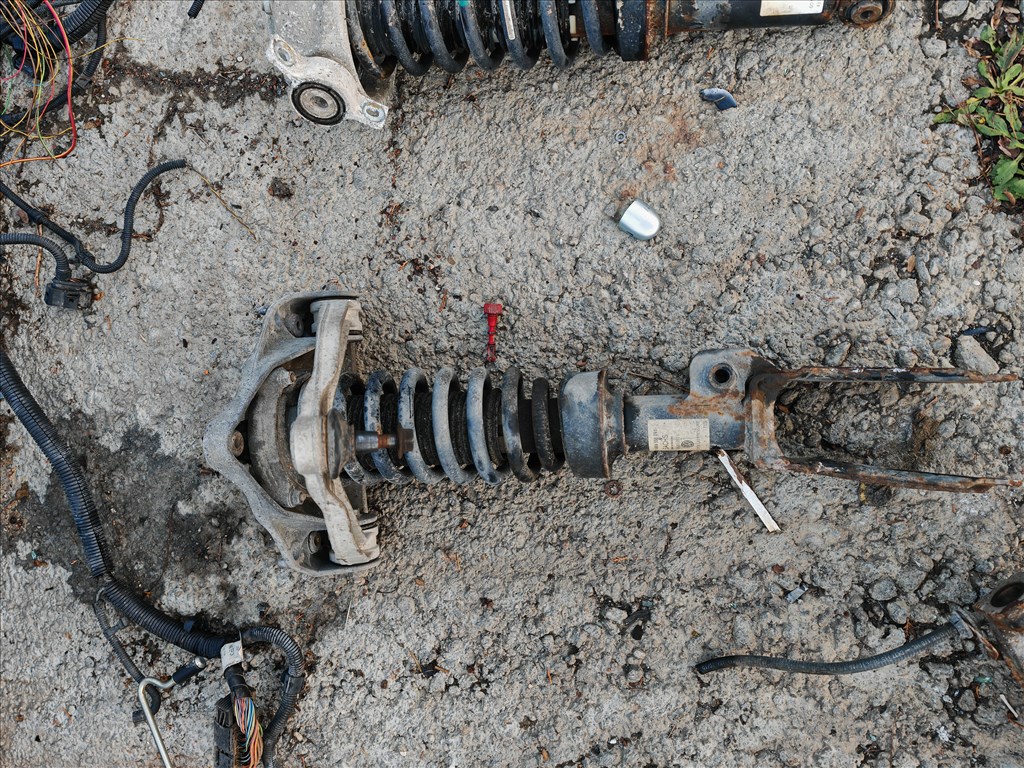 Volkswagen Touareg I R5 TDI Vw touareg 2.5 tdi első hátsó lengéscsillapito 2. kép