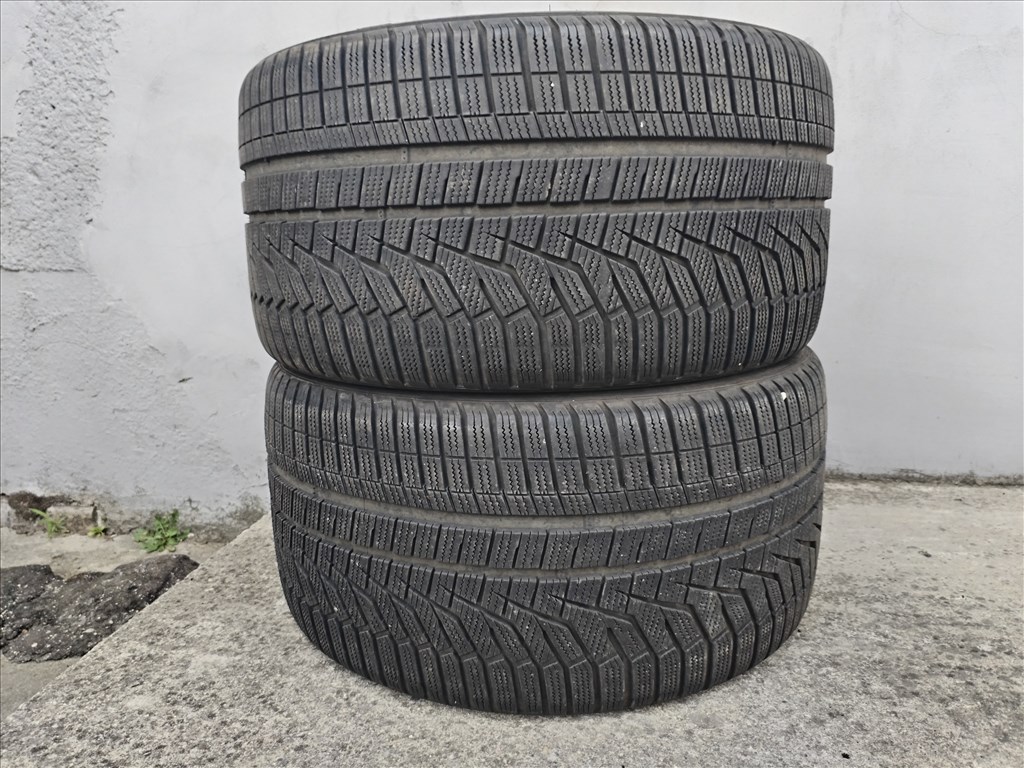  295/3019" használt Hankook téli gumi 2 db 1. kép
