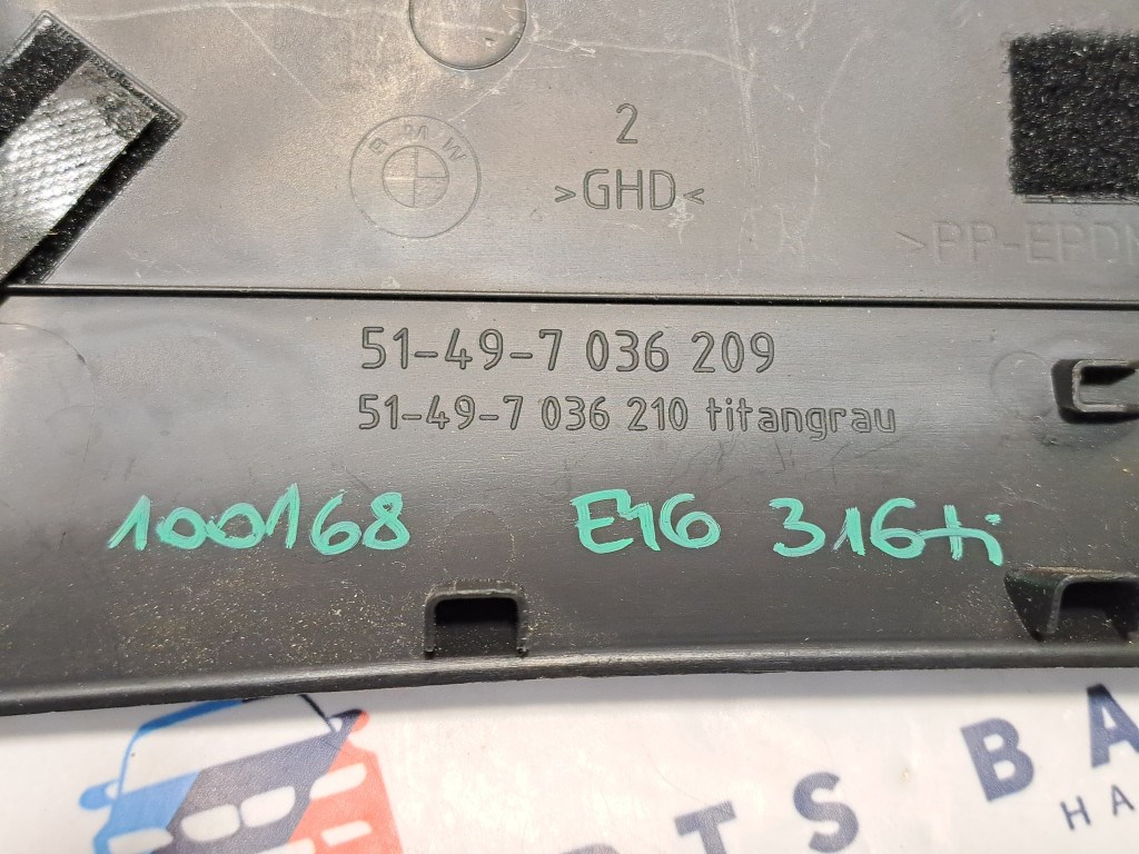 BMW E46 compact fekete féklámpa pótféklámpa takaró tetõkárpit borítás 4. kép