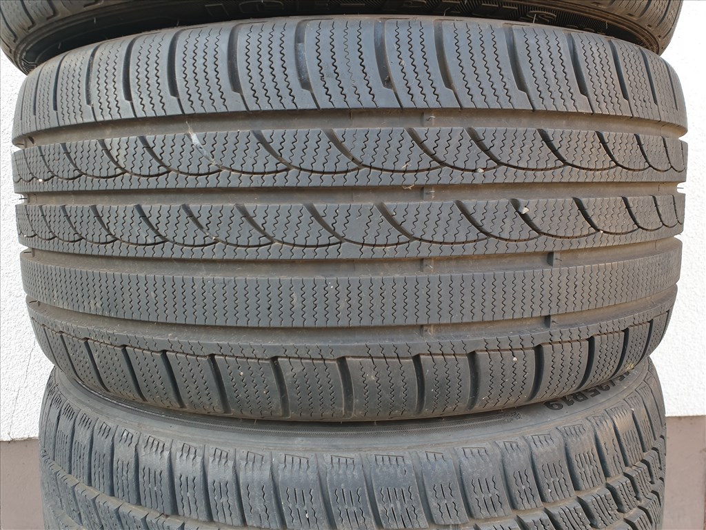  245/35 19 Gripmax ProWinter 2. kép