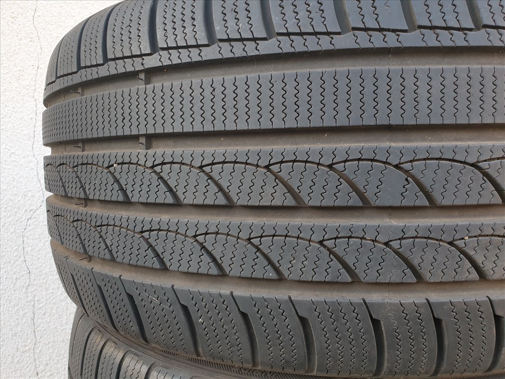  245/35 19 Gripmax ProWinter 4. kép