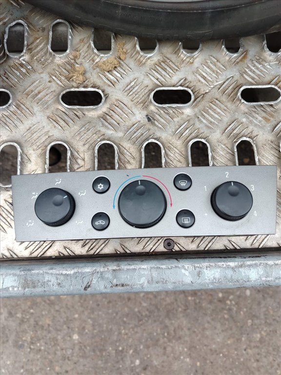 Opel Vectra C fűtéskapcsoló  1. kép