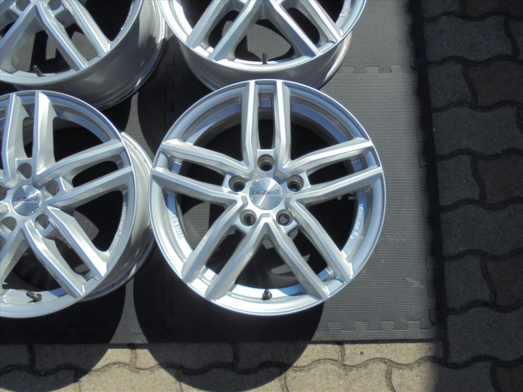 Újszerű 16-os Dezent alufelni eladó 5. kép