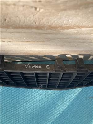 Opel Vectra C facelift első lökháritó rács