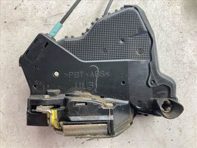 TOYOTA COROLLA Bal első Ajtózár