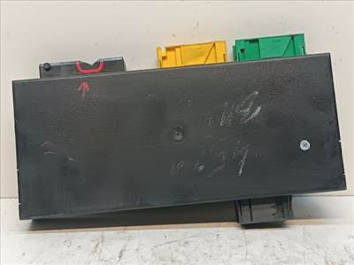 BMW 3 E36 Biztosítéktábla Utastér