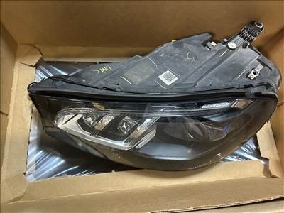 Mercedes GLS 400 X166 lámpa  a1679068510