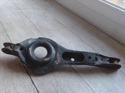 FORD FOCUS 98-04 Jobb hátsó keresztlengőkar