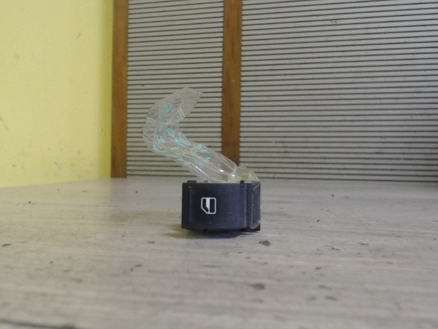 VOLKSWAGEN Passat (B6) 2005.03.01-2010.10.31 Jobb első ablakemelő kapcsoló 1. kép