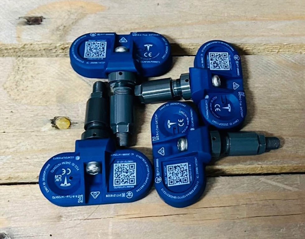  5x114.3 lyukosztású 20" új (gyári felni) felni 4. kép