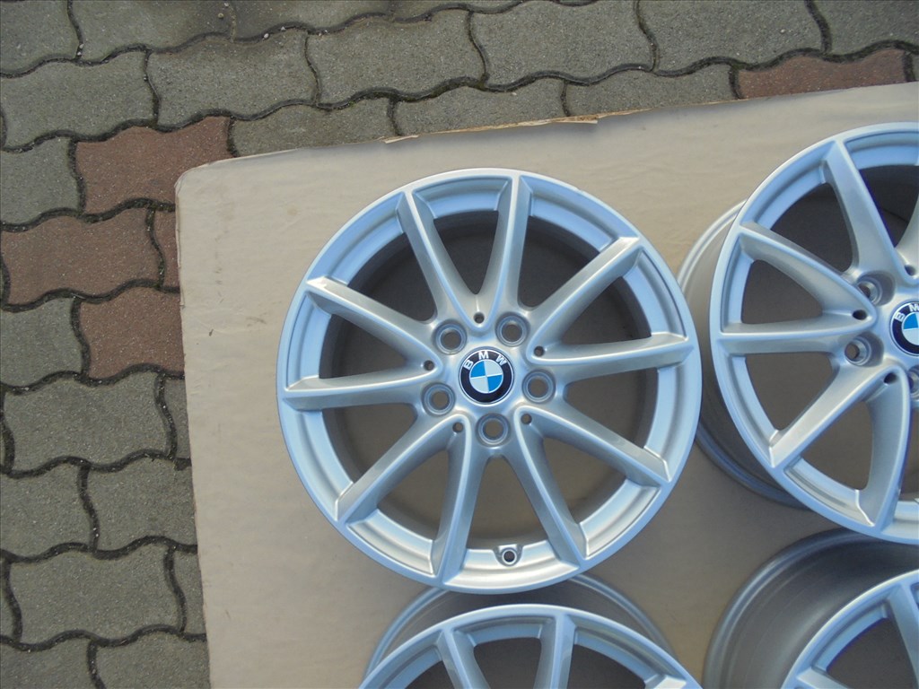 Új 16-os BMW gyári alufelni eladó 2. kép