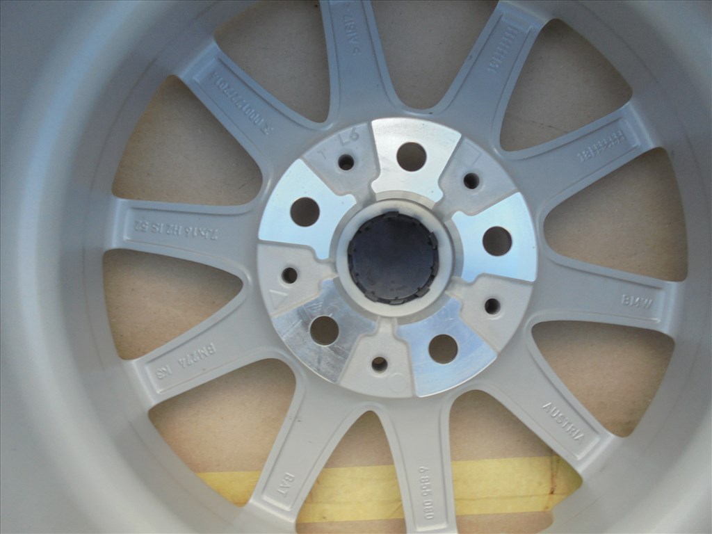 Új 16-os BMW gyári alufelni eladó 7. kép