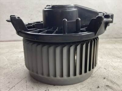 SUZUKI SWIFT III Fűtőmotor (Klímás)