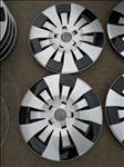 16-os Gyári Audi dísztárcsa 30000ft a 4db/28/