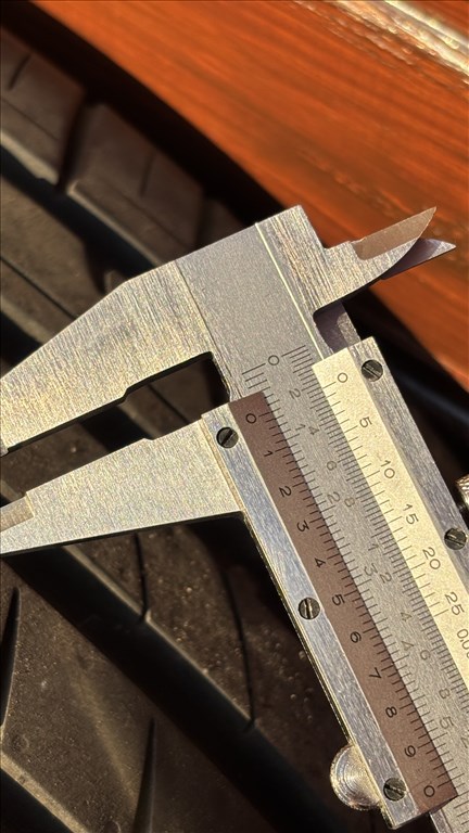  225/60 R17" használt Hankook nyári gumi gumi 8. kép