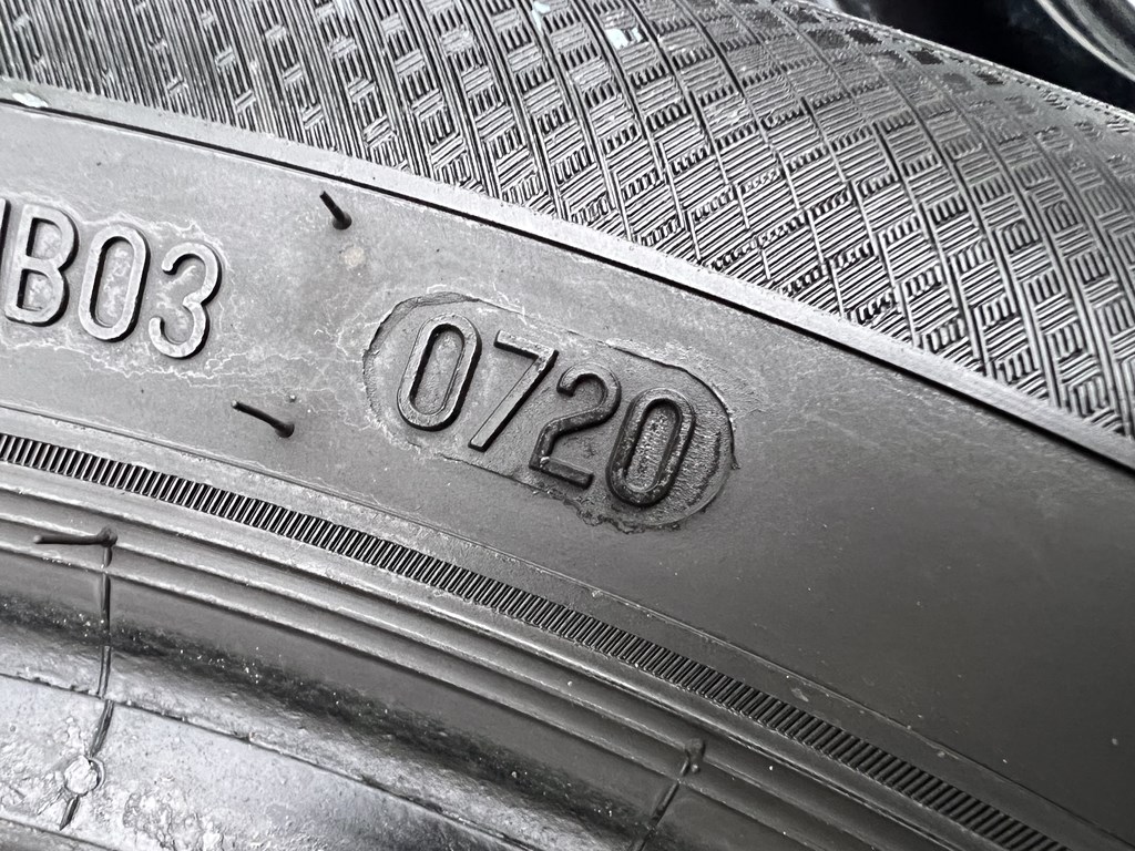 185/60 R15 Semperit Speed life 3 nyári gumi 4-5mm 5. kép