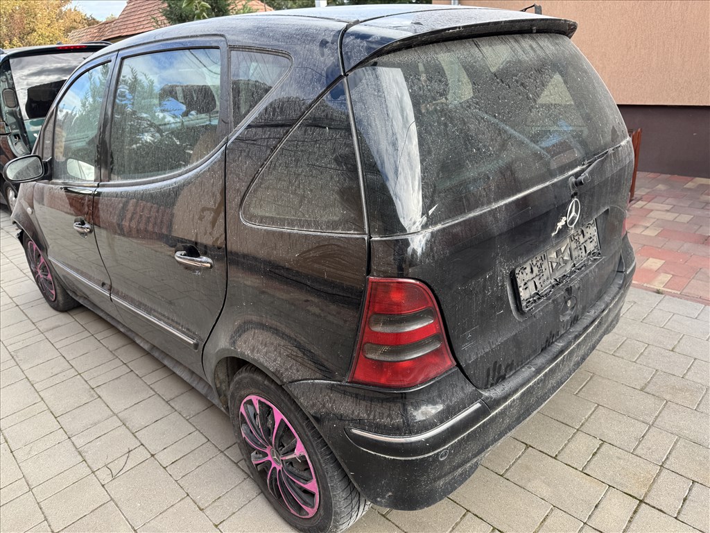 Mercedes A-osztály (W168) bontott alkatrészei 2. kép