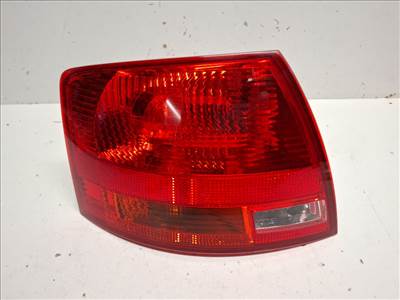 Audi A4 kombi (8E B7) bal hátsó külső lámpa 8E9945095E