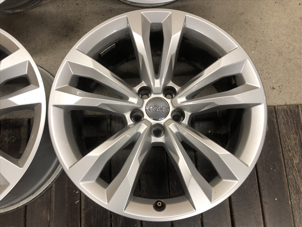 19 colos gyári Audi A5, A6, A7, A8, Q5, Q7 alufelni 19 col 5x112 9. kép