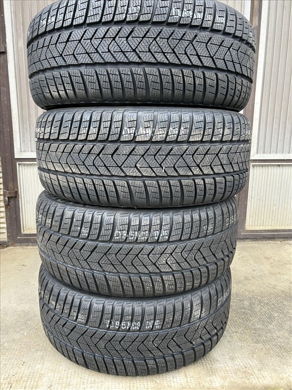 Tesla Pirelli  18" új téligumi 1. kép