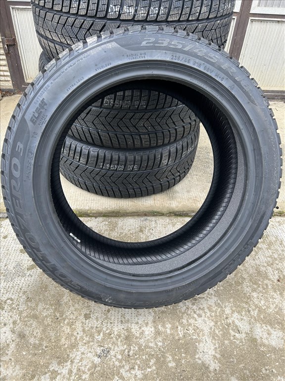 Tesla Pirelli  18" új téligumi 2. kép