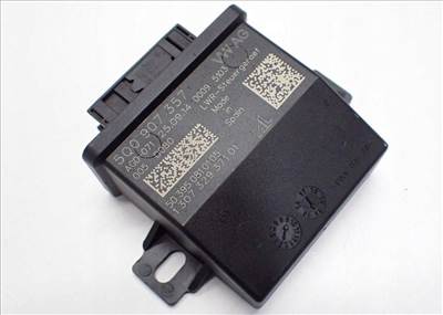 Audi A3 (8V) fényszóró vezérlő modul 5q0907357 5Q0907357