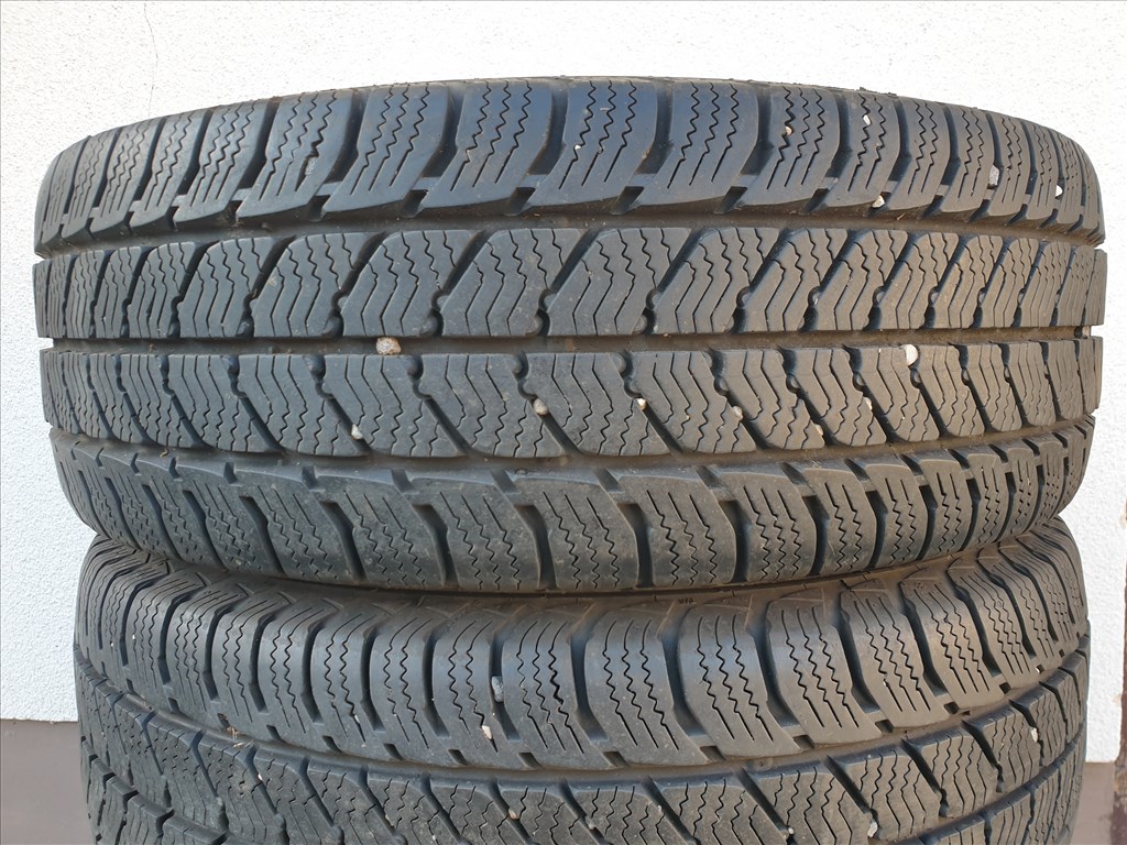 225/70 15C Semperit Van-Grip 2. kép