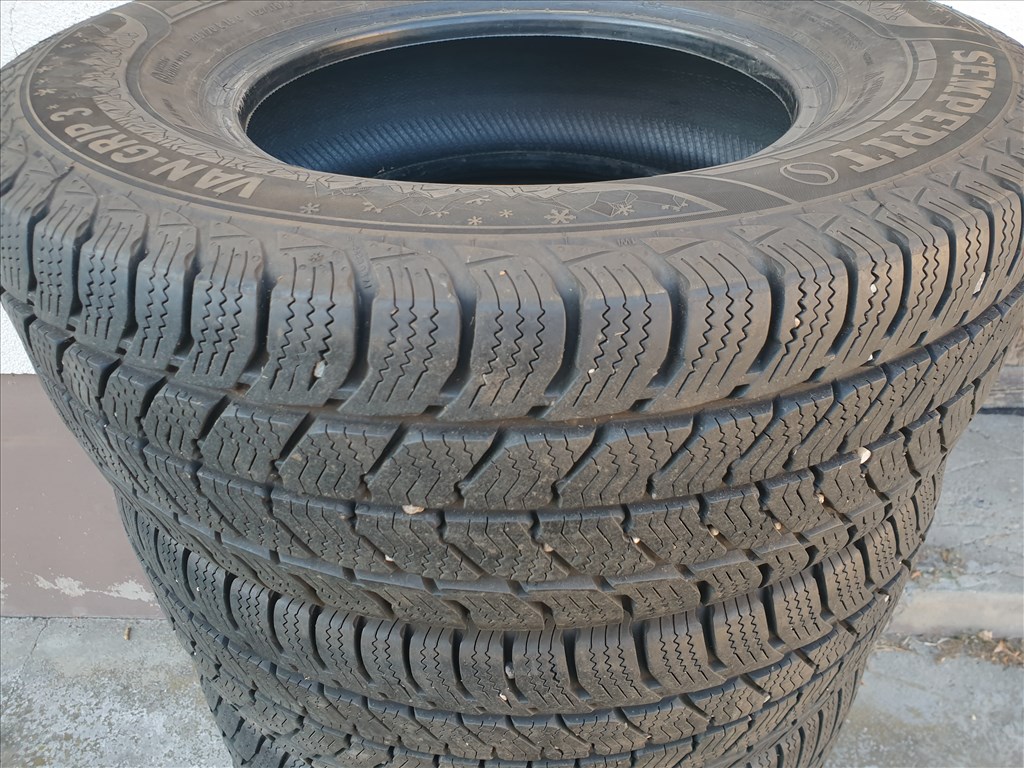 225/70 15C Semperit Van-Grip 6. kép