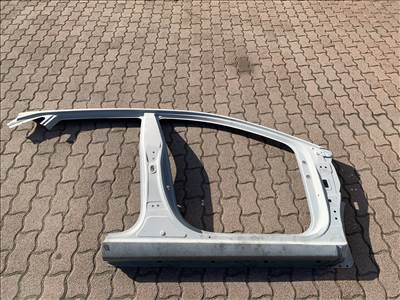 Hyundai I20 (20-tól) Jobbos oldalkeret 