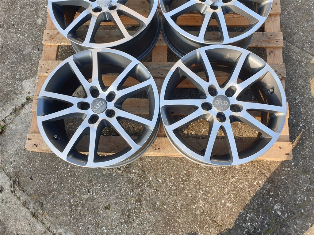 17" 5x112 Fondmetal 2. kép