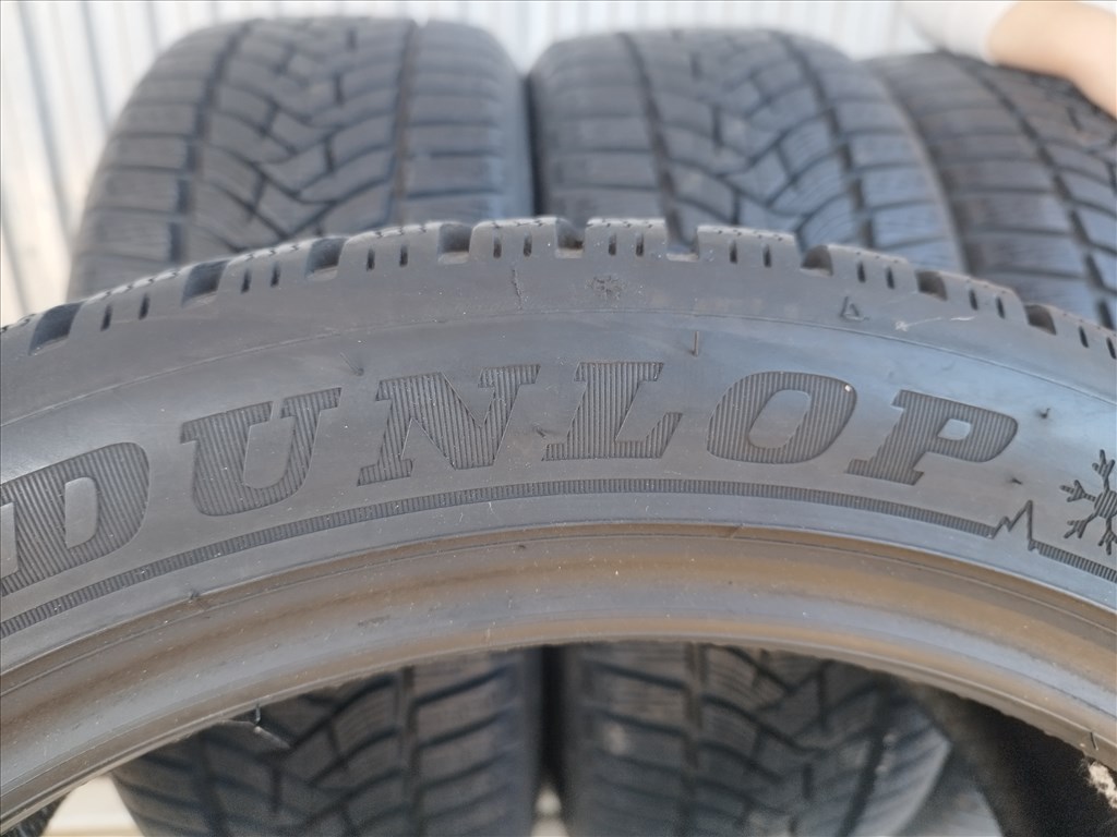  225 45 r18 Dunlop Wintersport 5 téligumi garnitúra  2. kép