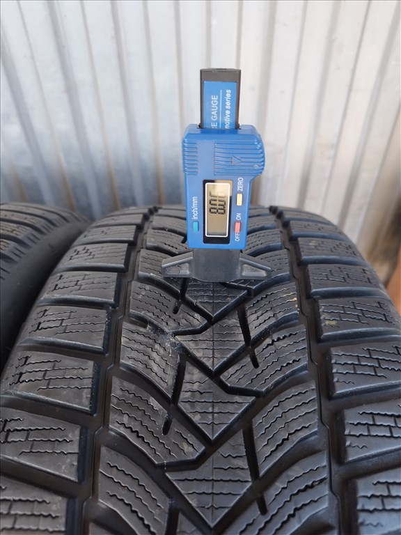  225 45 r18 Dunlop Wintersport 5 téligumi garnitúra  8. kép