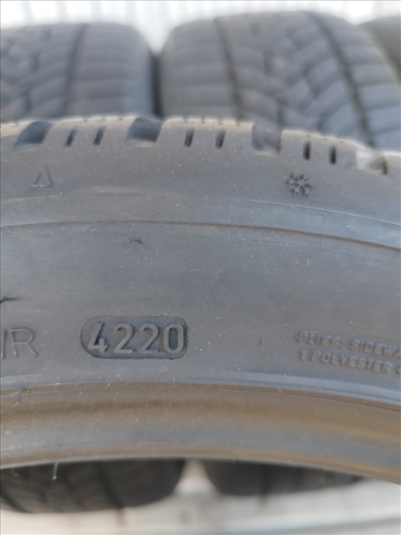  225 45 r18 Dunlop Wintersport 5 téligumi garnitúra  9. kép