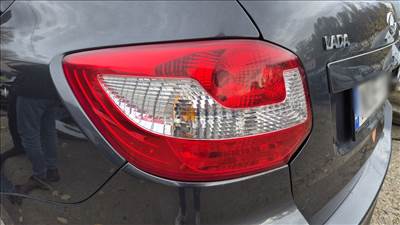 Lada Granta Lámpa bal oldali