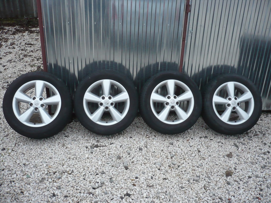  Nissan Qashqai alufelni nyárigumival 4. kép