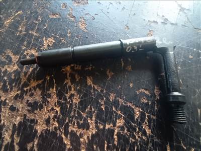 Nissan Terrano R20 porlasztó  0432217306