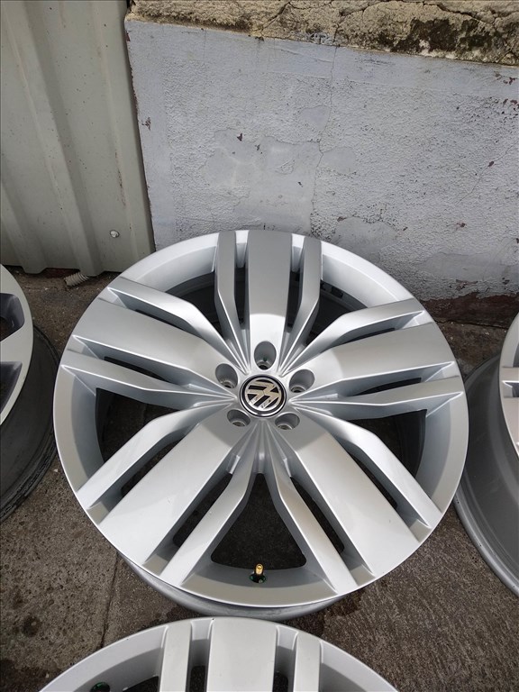 5x112 20 Gyári Volkswagen alufelni 280000ft a 4db/20/ 1. kép