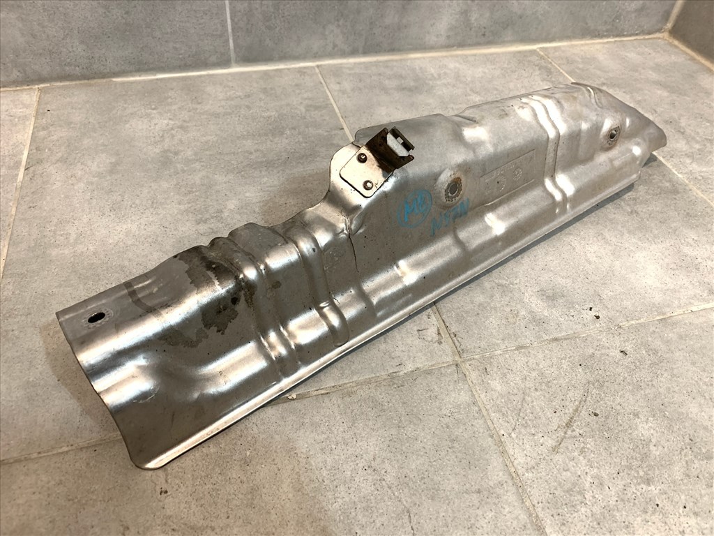 BMW E70, E71, E9X, F0X, F1X, F25, F26 leömlő hővédő lemez 11628511809 11627801644 1. kép