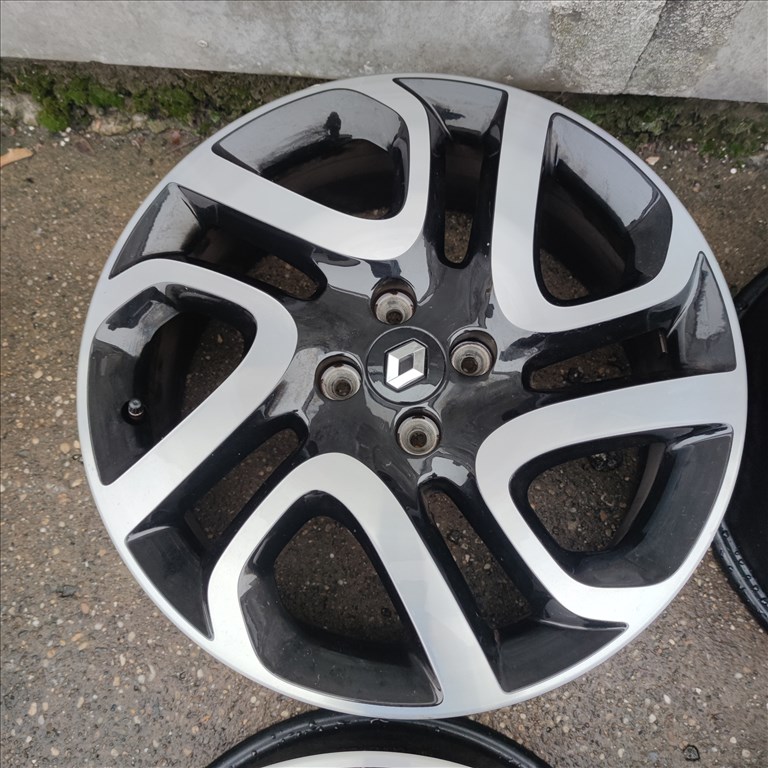 4x100 17 Gyári Renault polír alufelni Nyomásmérővel 145000ft a 4db/21/ 1. kép