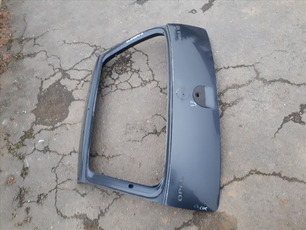 Opel Corsa C 3 ajtós csomagtérajtó üveg nélkül 1. kép