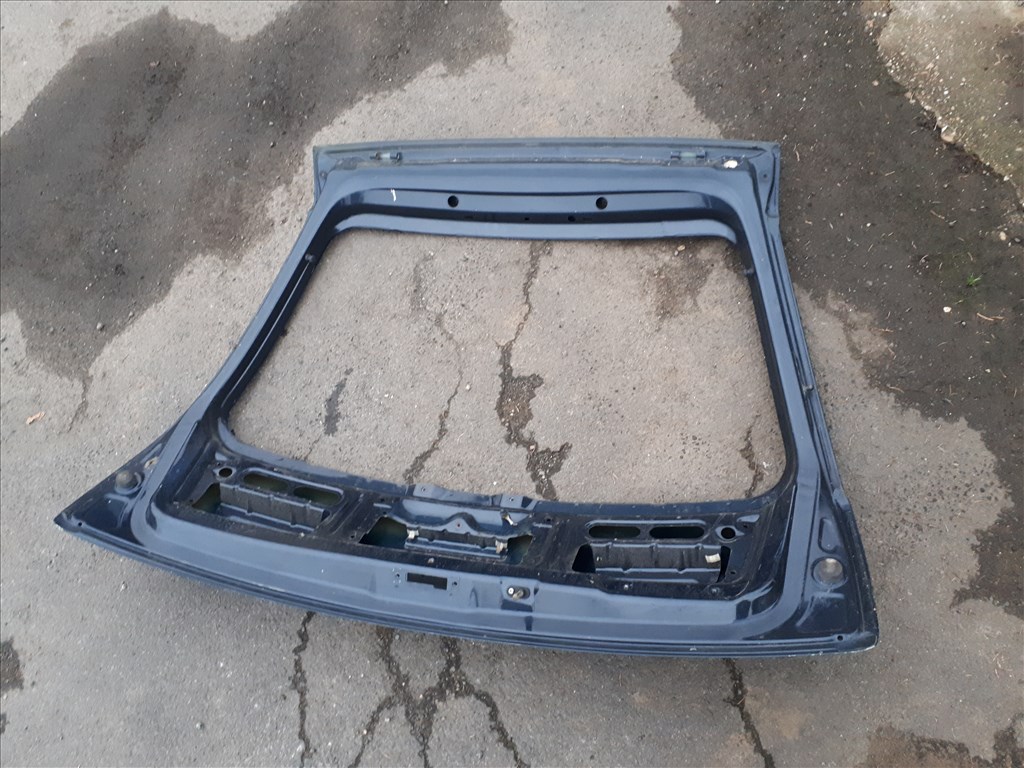 Opel Corsa C 3 ajtós csomagtérajtó üveg nélkül 6. kép
