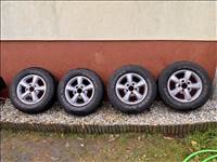  5x139.7 lyukosztású 17" újszerű (gyári felni) alufelni, rajta 245/70 használt Cooper téli